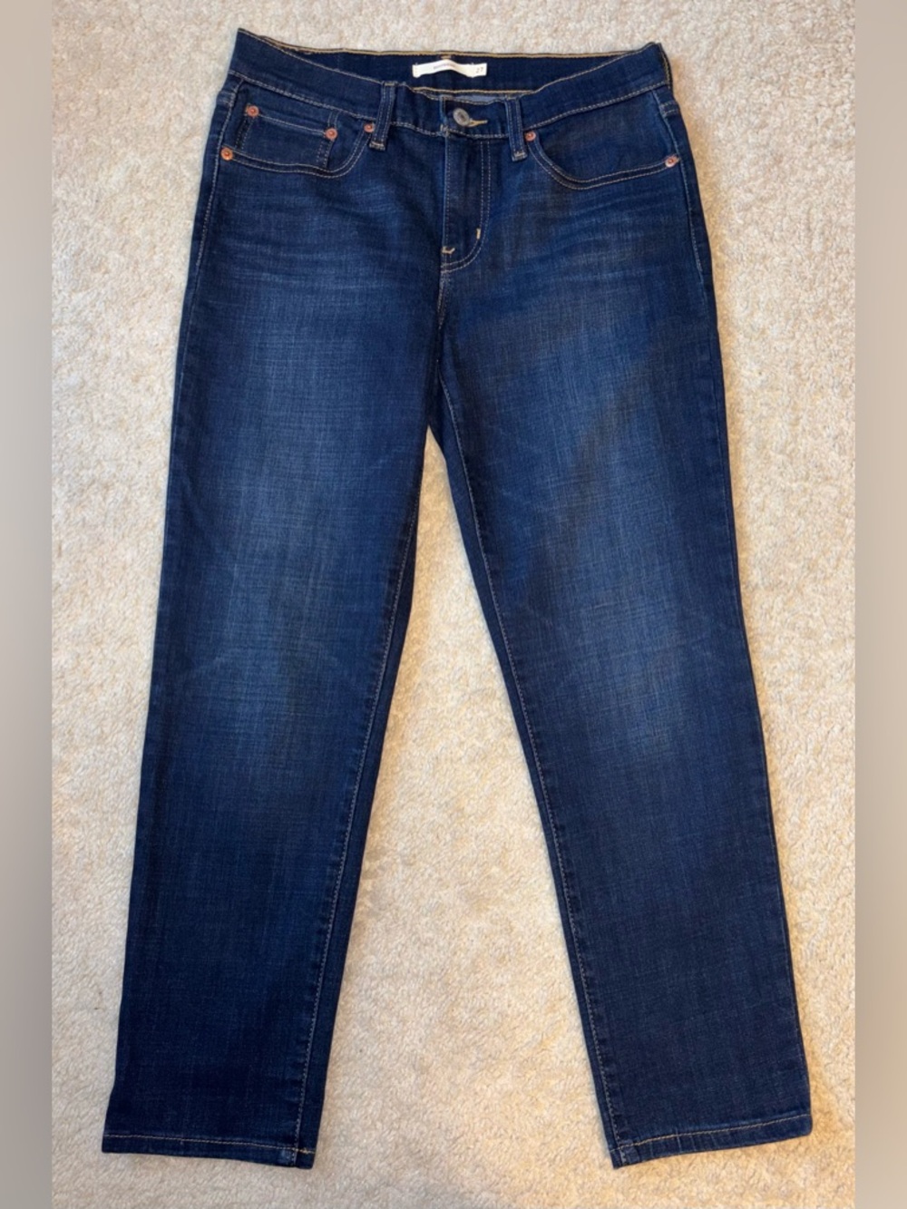 Levi’s NWOT Mid-Rise Tapered Boyfriend Jeans Women’s Size 27